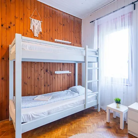 Ah-remini Garden House Дом отдыха